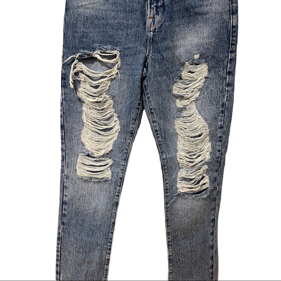 Good American Good Boy Shredded High Waist Boyfriend Jeans in Blue (4) - Picture 9 of 15